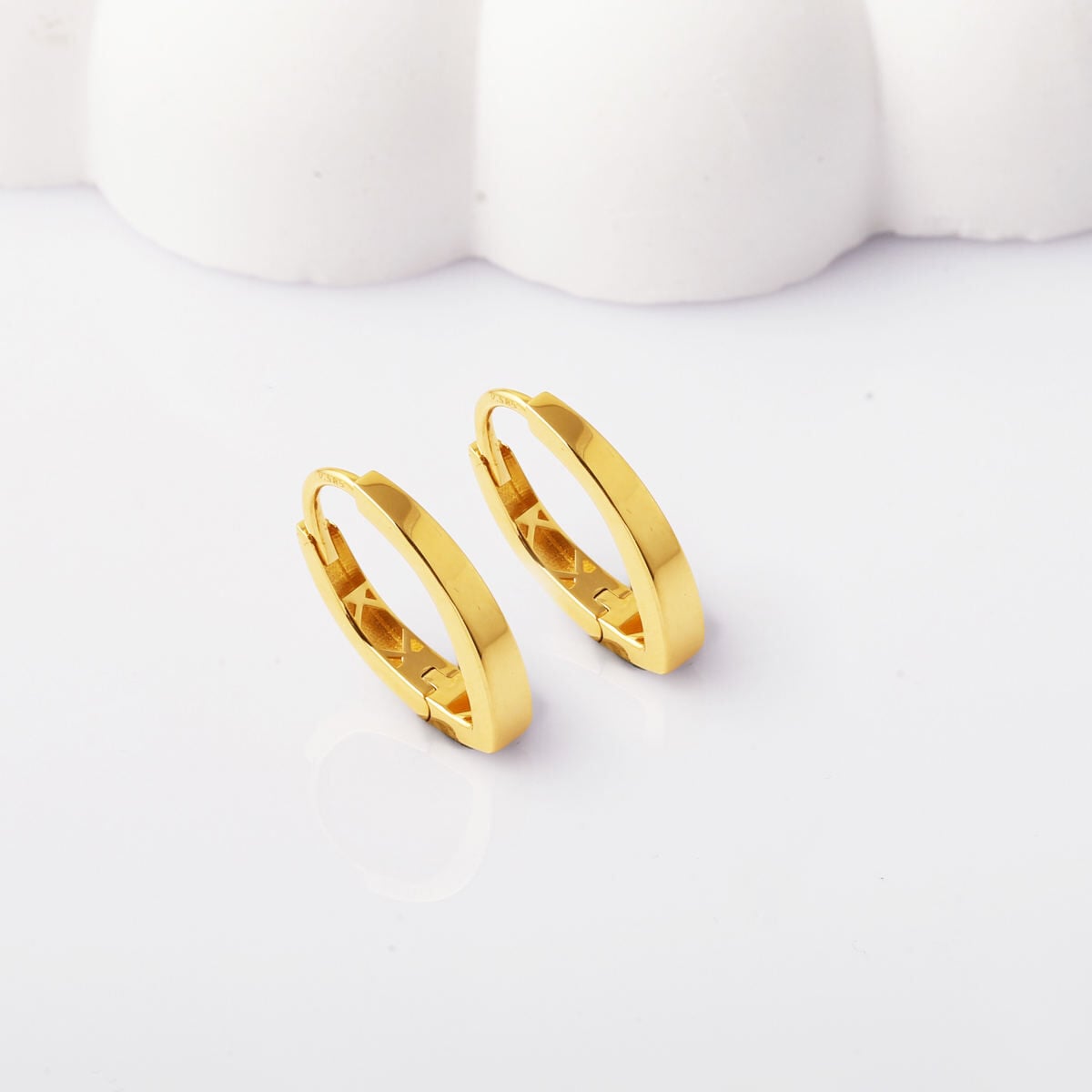 14K Yellow Gold Leaf Hoop Earrings