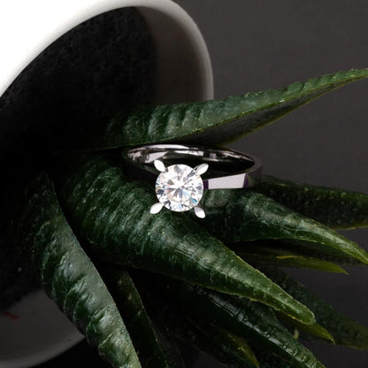 14K White Gold 1.00 Ct Solitaire Moissanite Ring