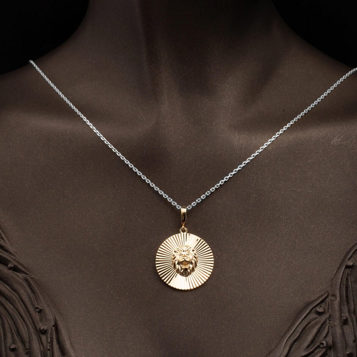 14K Yellow Gold Lion Head Medallion Pendant