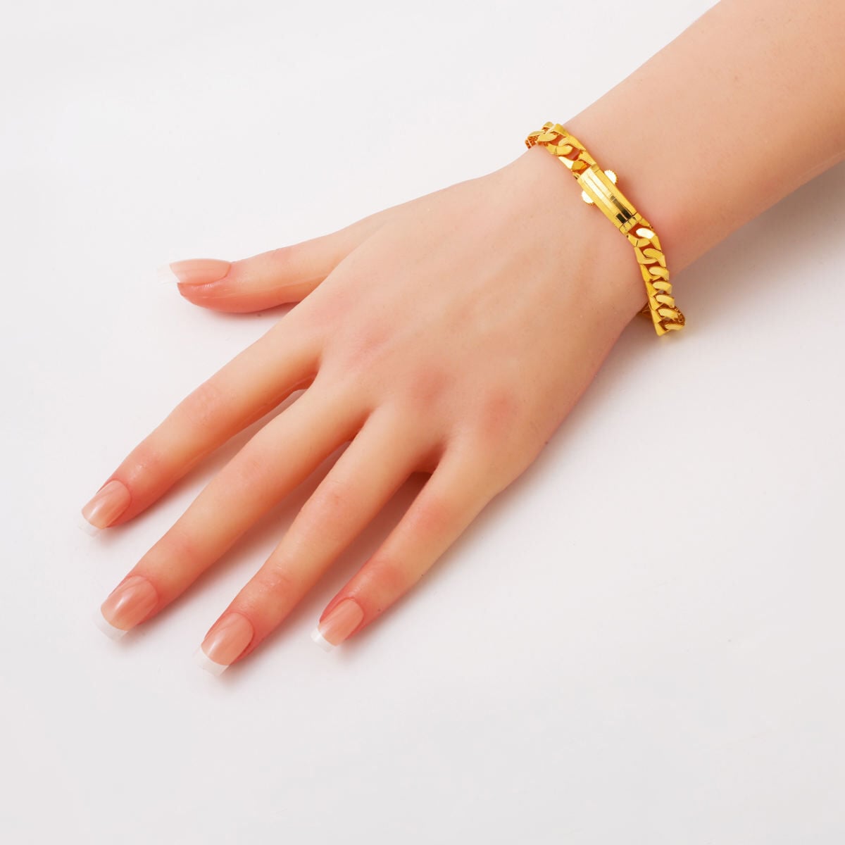 22K Yellow Gold Italian Curb Chain Bracelet (16.36 g)
