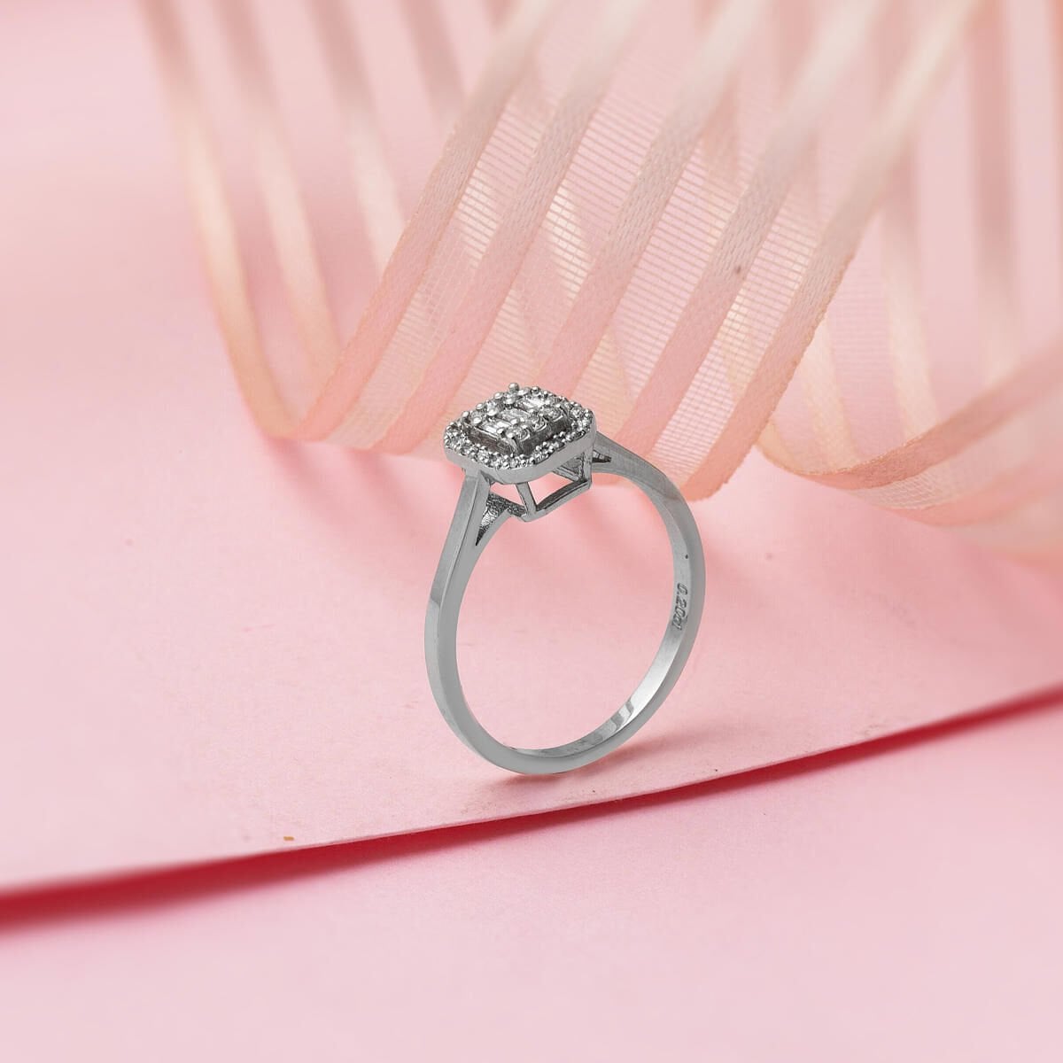 14K White Gold 0.20 Ct Baguette Diamond Ring
