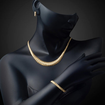 14K Yellow Gold Full Moon Hand Engraved Wedding Set