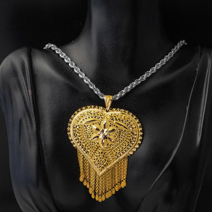 14K Yellow Gold Daisy Indian Style Pendant