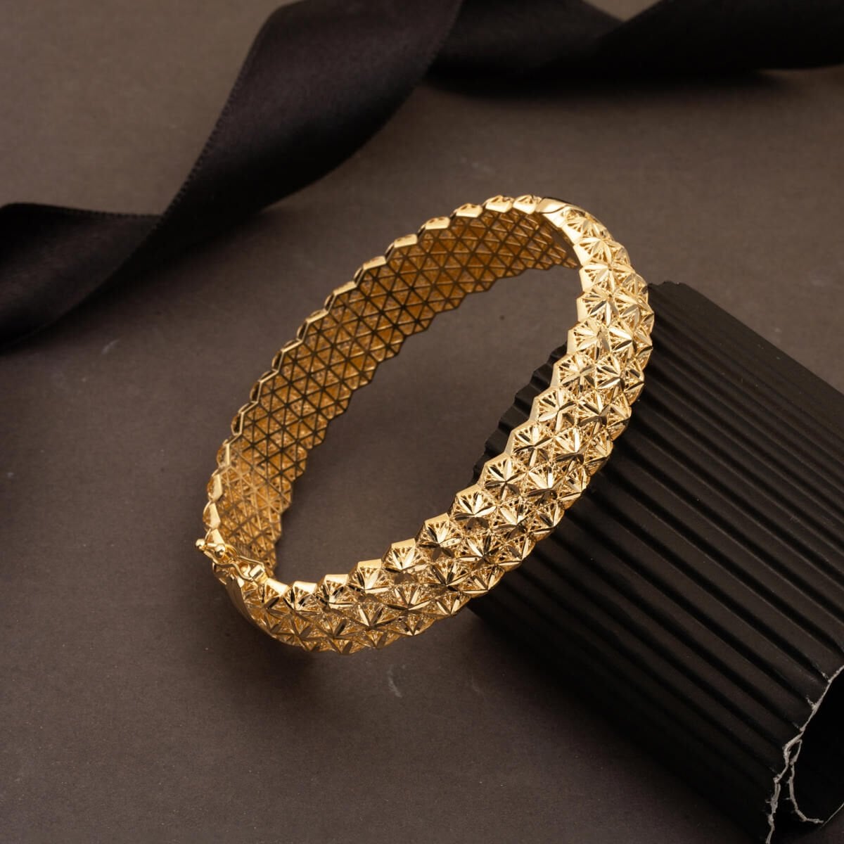 14K Yellow Gold Embossed Hinged Cuff Bangle