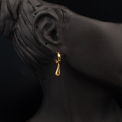 22K Yellow Gold Teardrop Dangle Earrings
