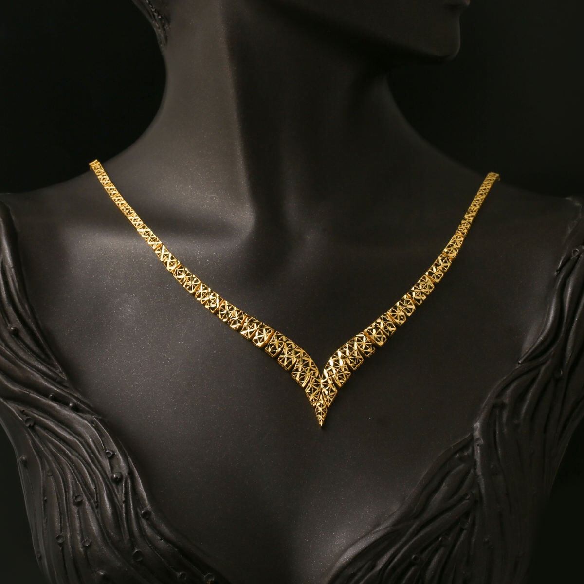 14K Yellow Gold Engraved Bridal Jewelry Set