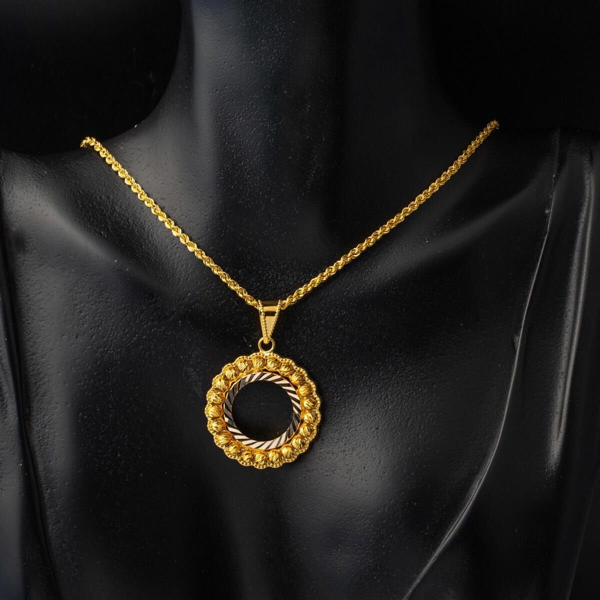 14K Yellow Gold Quarter Coin Frame Necklace