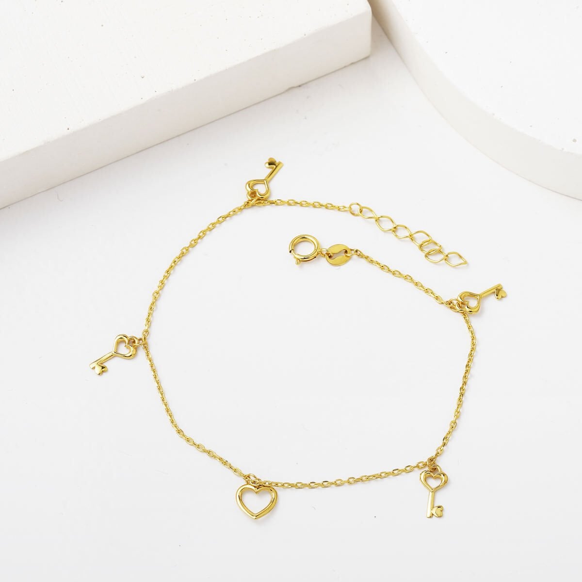 14K Yellow Gold Lucky Heart and Key Charm Bracelet