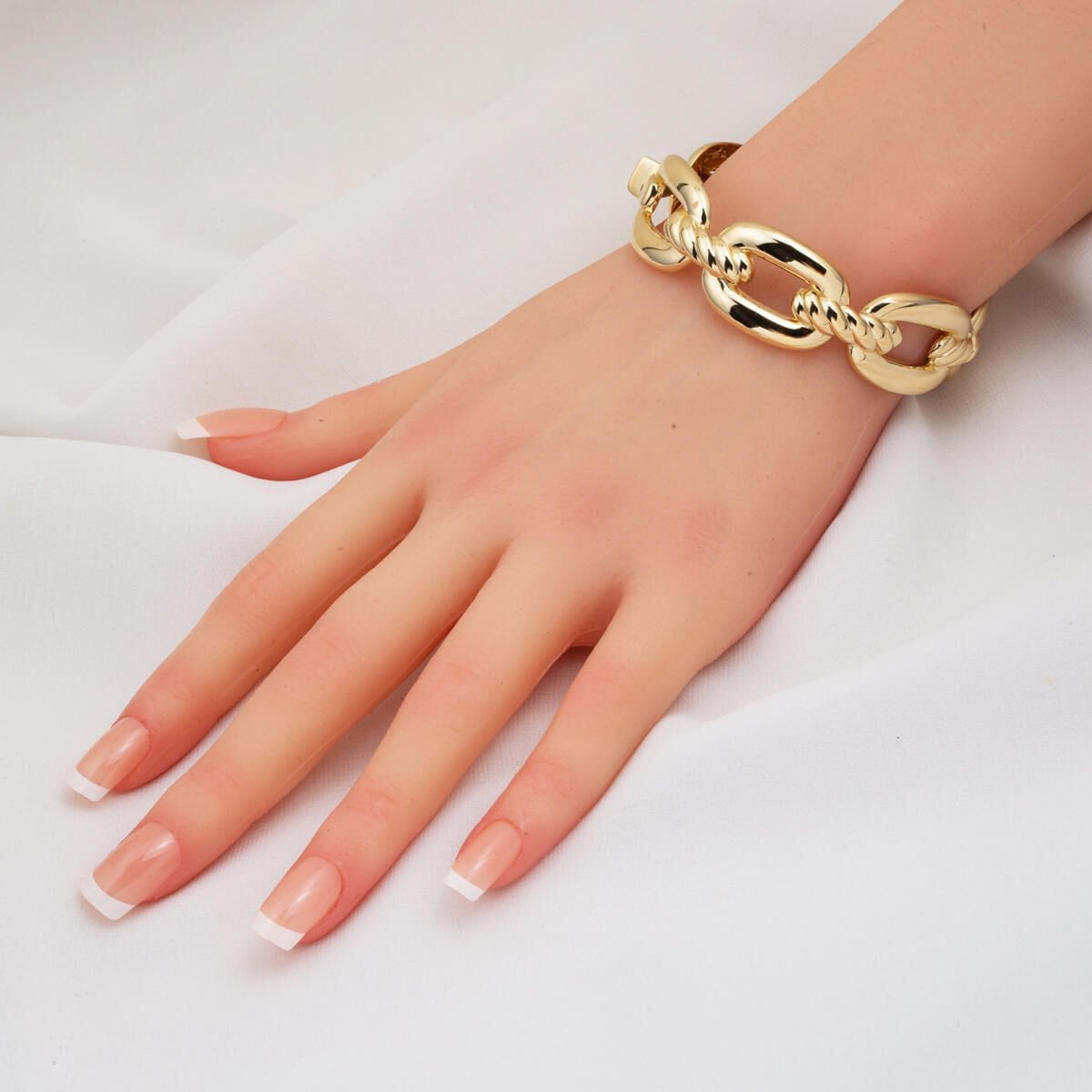 14K Yellow Gold Chain Hinged Cuff Bangle (22.39 g)