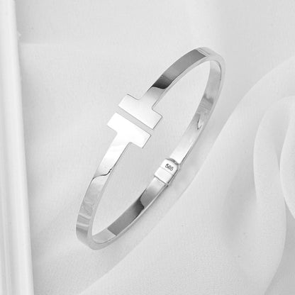 14K White Gold T-Bar Bangle