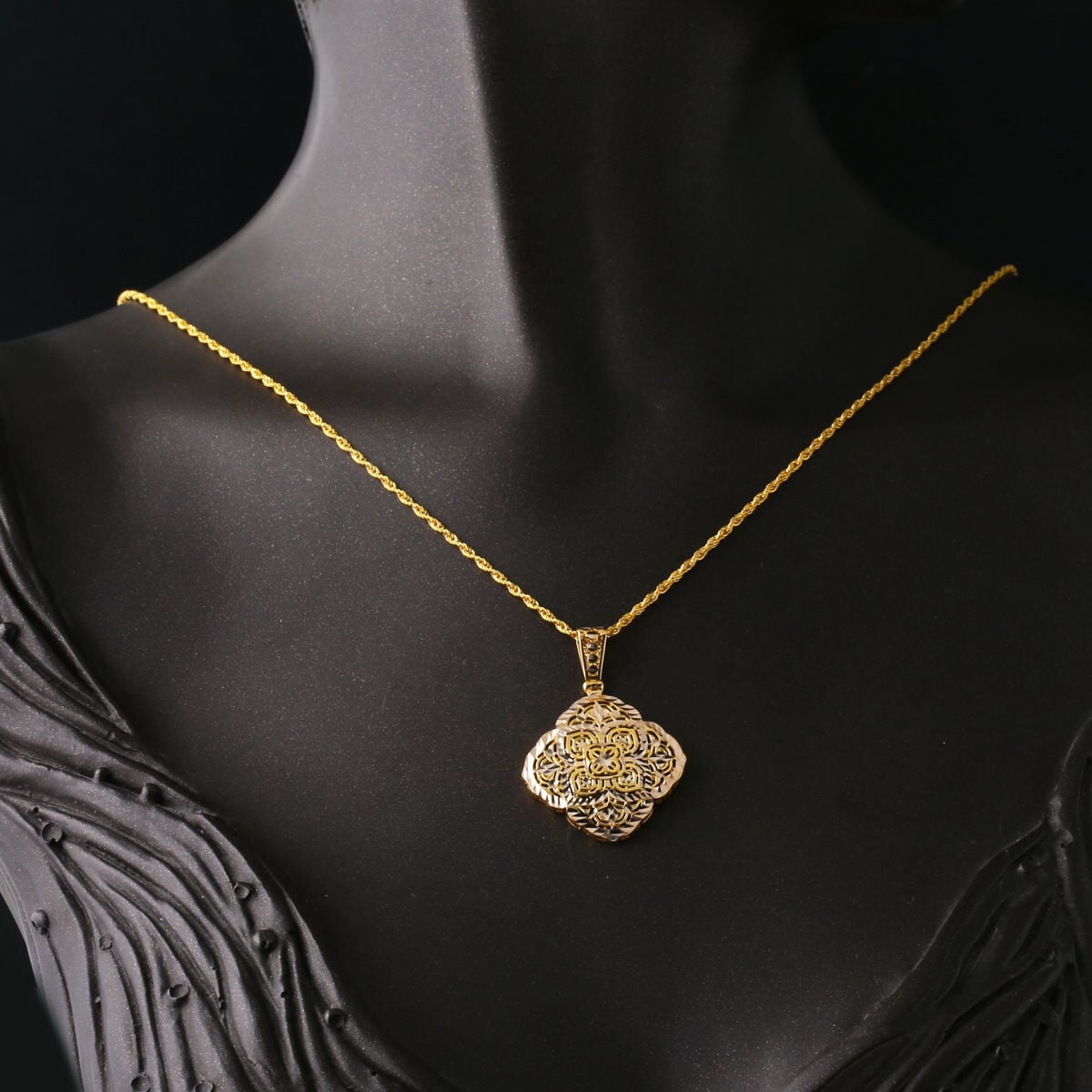 14K Yellow Gold Palace Motif Necklace