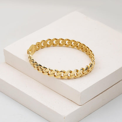 14K Yellow Gold Curb Hinged Cuff Bangle (15.19 g)