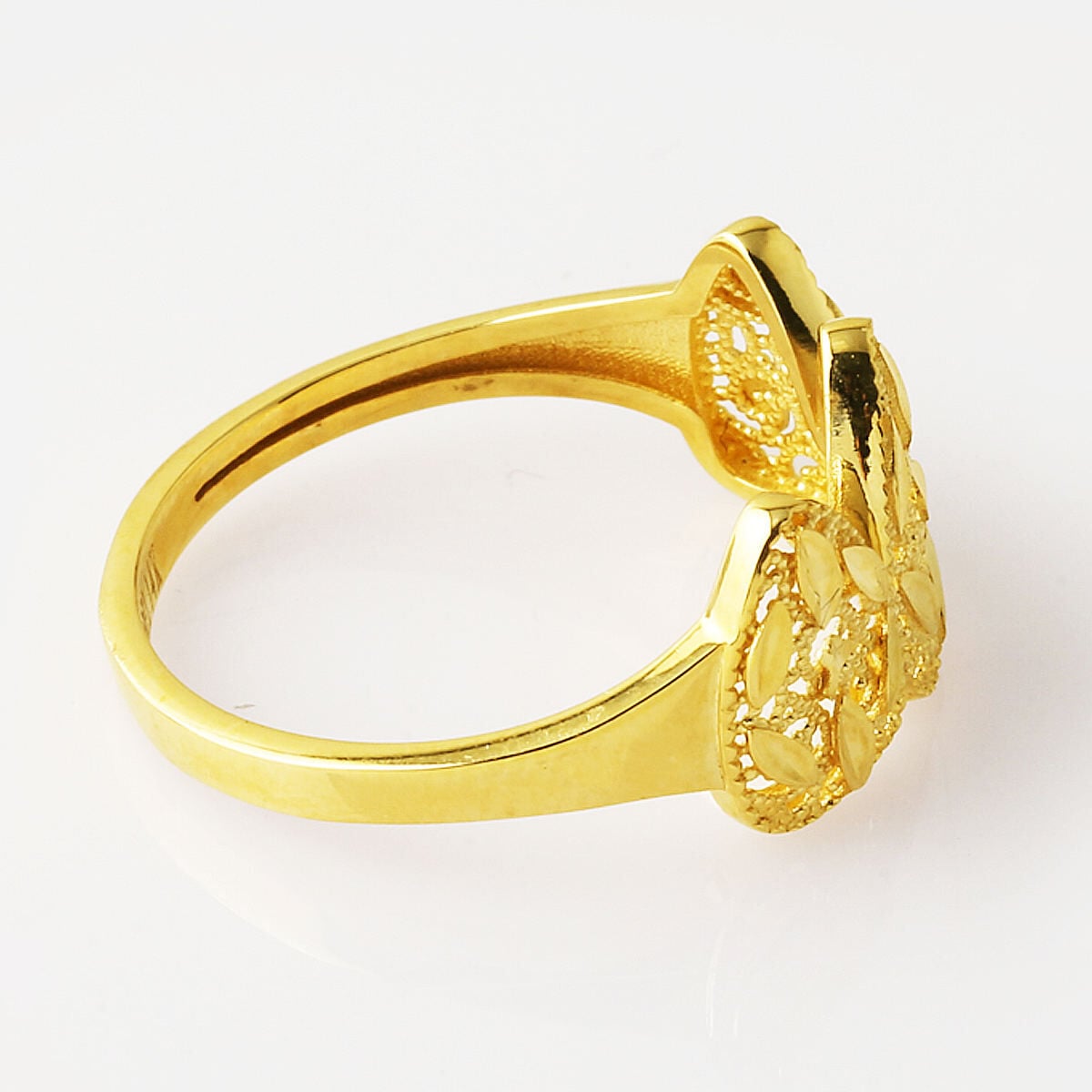 14K Yellow Gold Filigree Engraved Ring