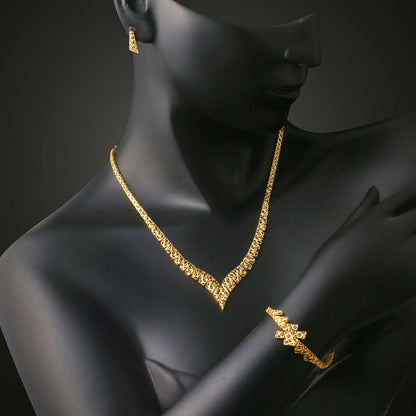 14K Yellow Gold Engraved Bridal Jewelry Set