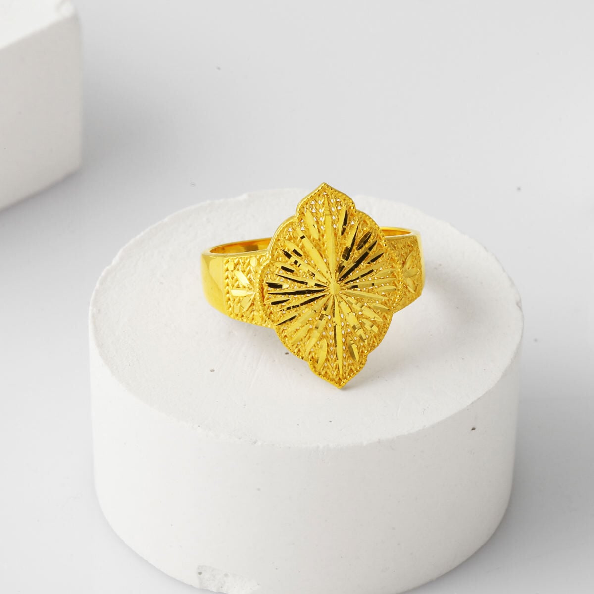 14K Yellow Gold Sparkle Hand Engraved Ring