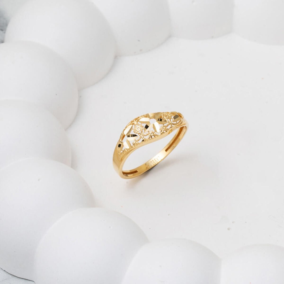 14K Yellow Gold Flower of Life Ring (1.35 g)
