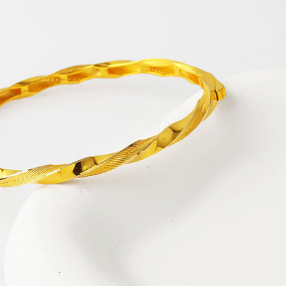14K Yellow Gold Mesh Detail Hinged Cuff Bangle