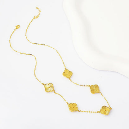 14K Yellow Gold Clover Necklace (5.97 g)