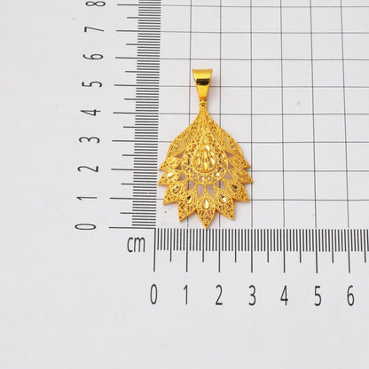 22K Yellow Gold Indian Style Motif Pendant