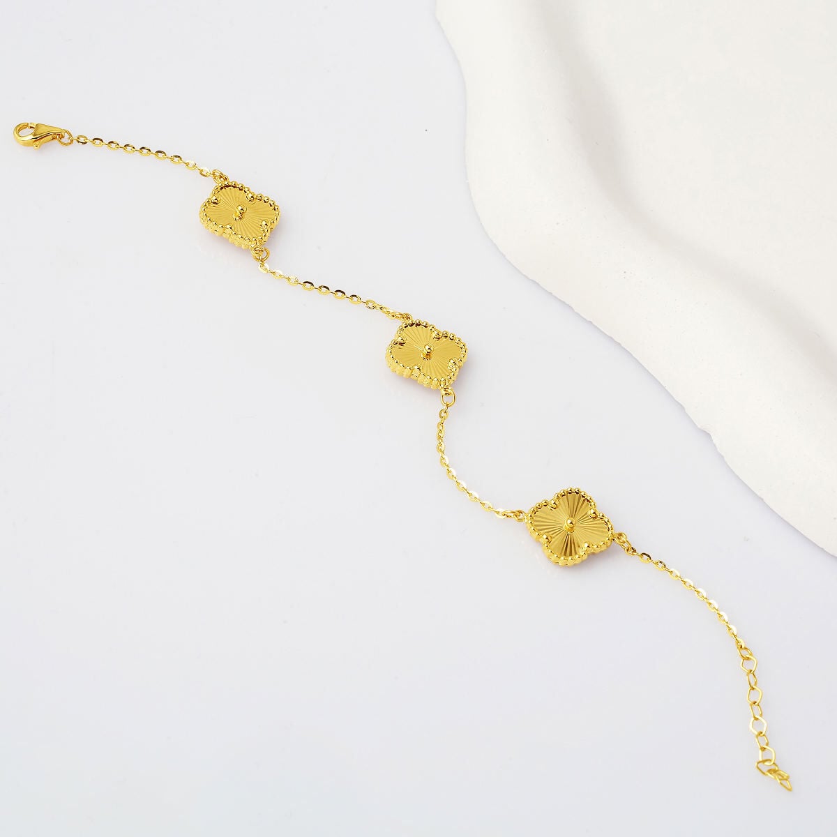 14K Yellow Gold Three Clover Bracelet
