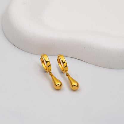 22K Yellow Gold Teardrop Dangle Earrings