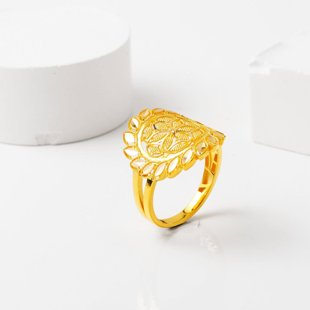 14K Yellow Gold Kazaz Engraved Ring