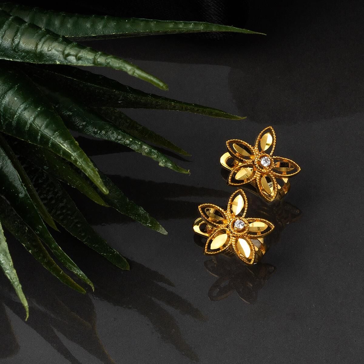 22K Yellow Gold Daisy Cubic Zirconia Earrings