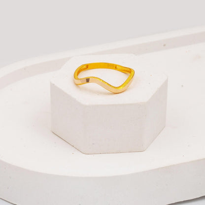 14K Yellow Gold Zigzag Ajda Ring