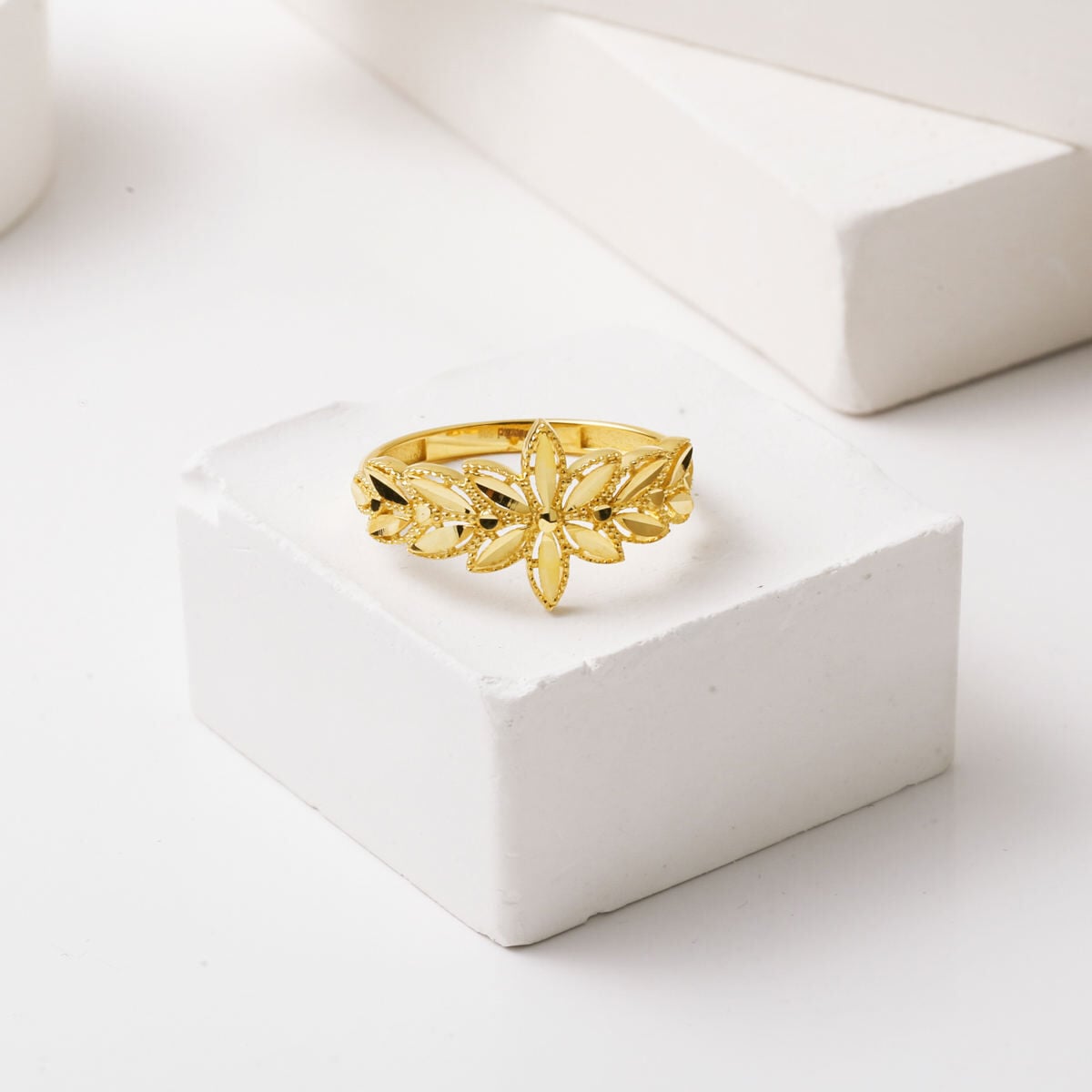 14K Yellow Gold Lotus Wheat Ring