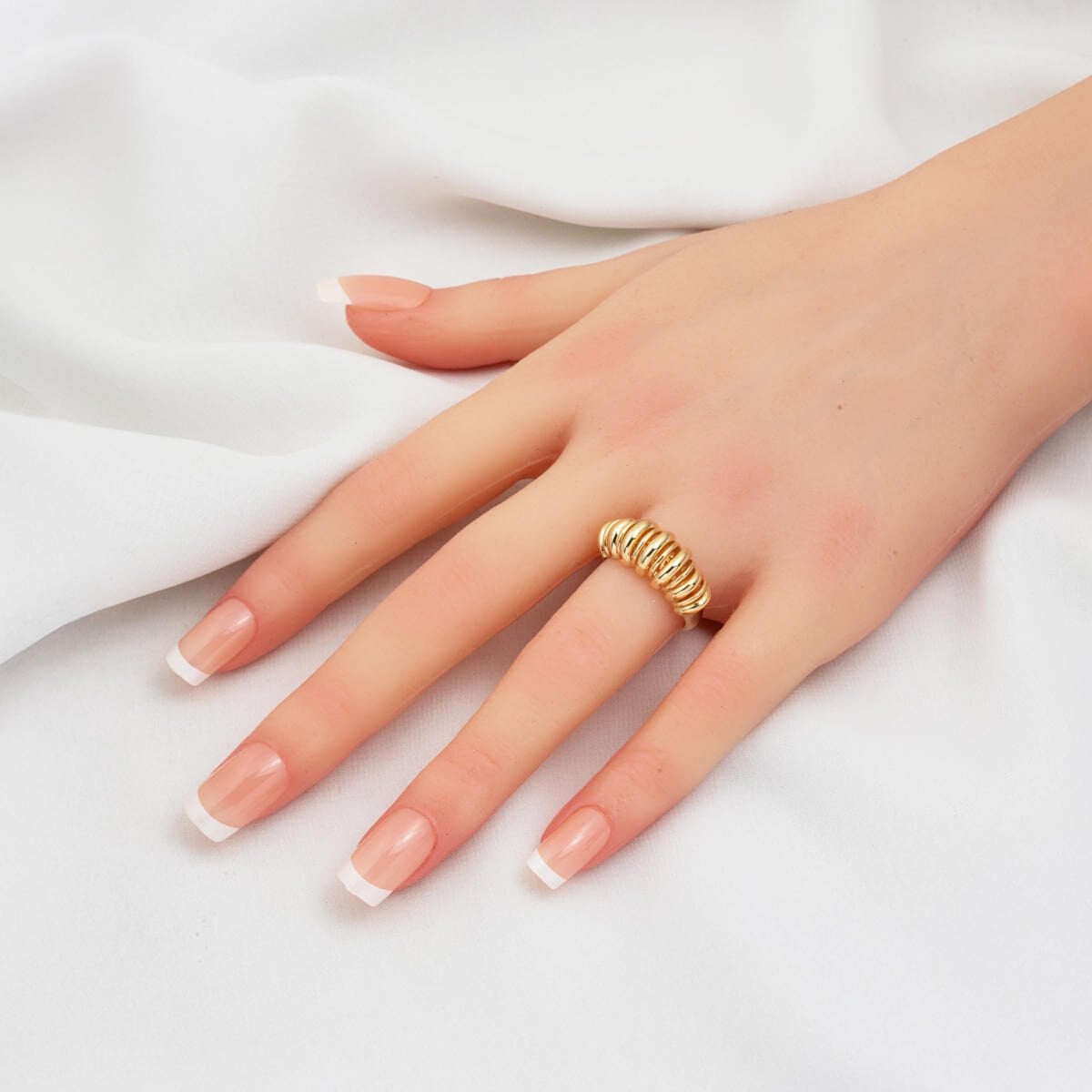 14K Yellow Gold Puffed Jewelry Set