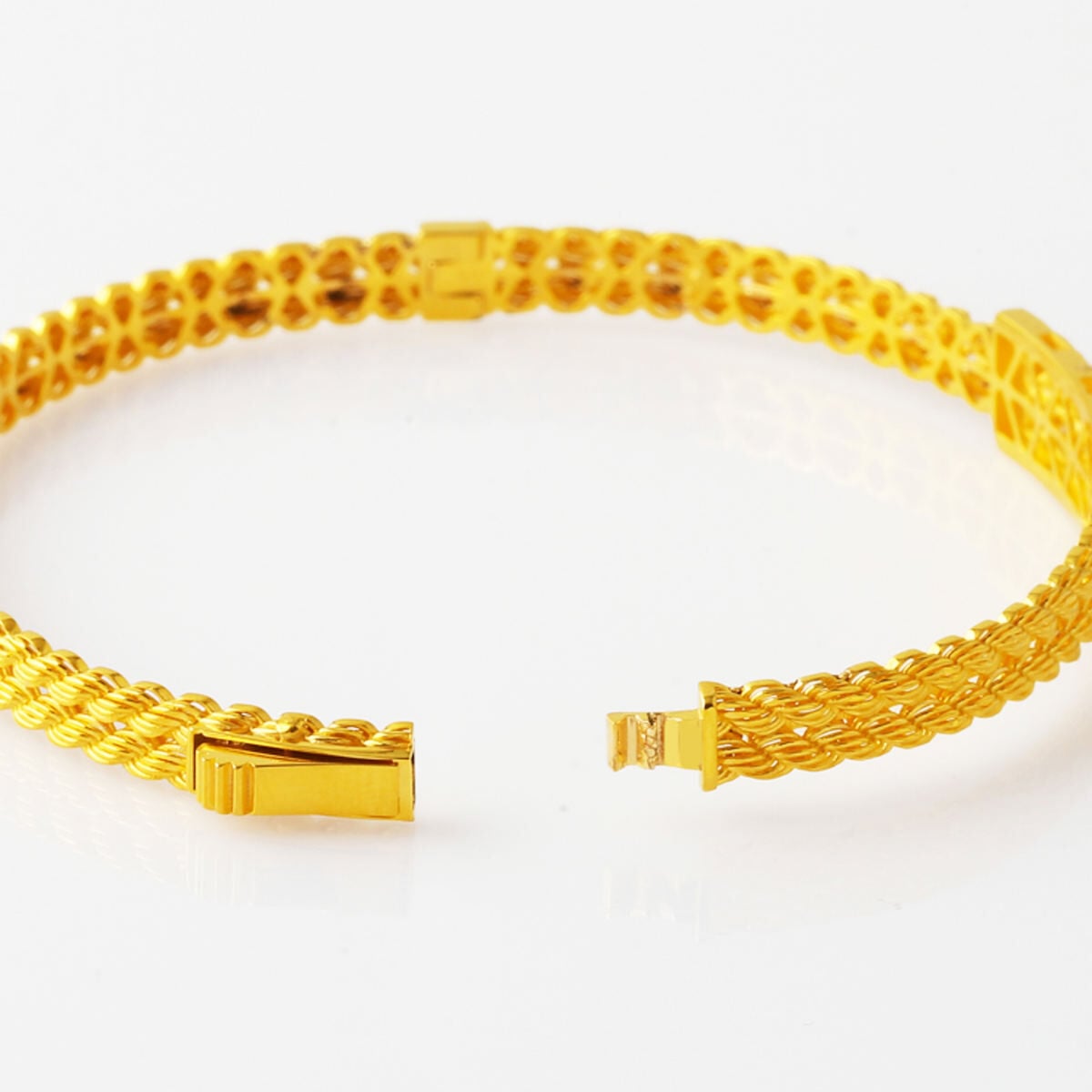 14K Yellow Gold Twisted Mesh Hinged Cuff Bangle