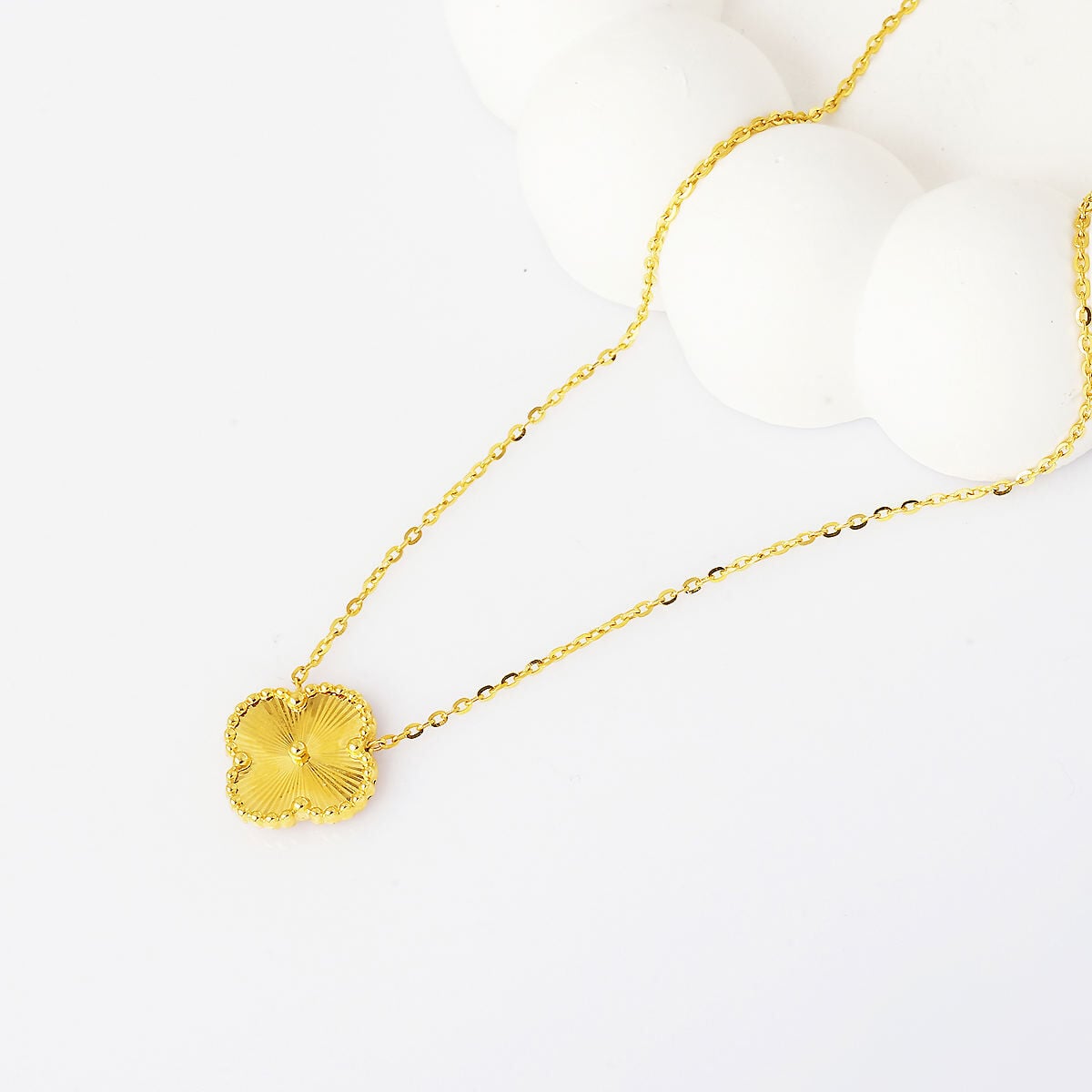 14K Yellow Gold Clover Large Necklace