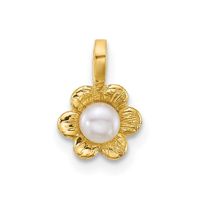 14K Yellow Gold Madi K 3-4mm Button Freshwater Cultured Pearl Flower Pendant