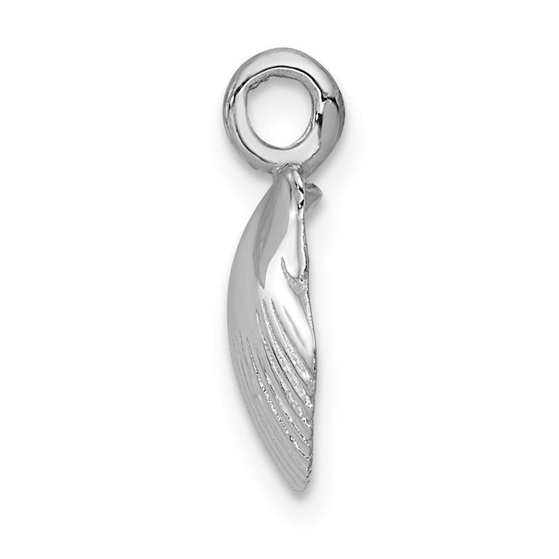 14K White Gold Seashell Pendant