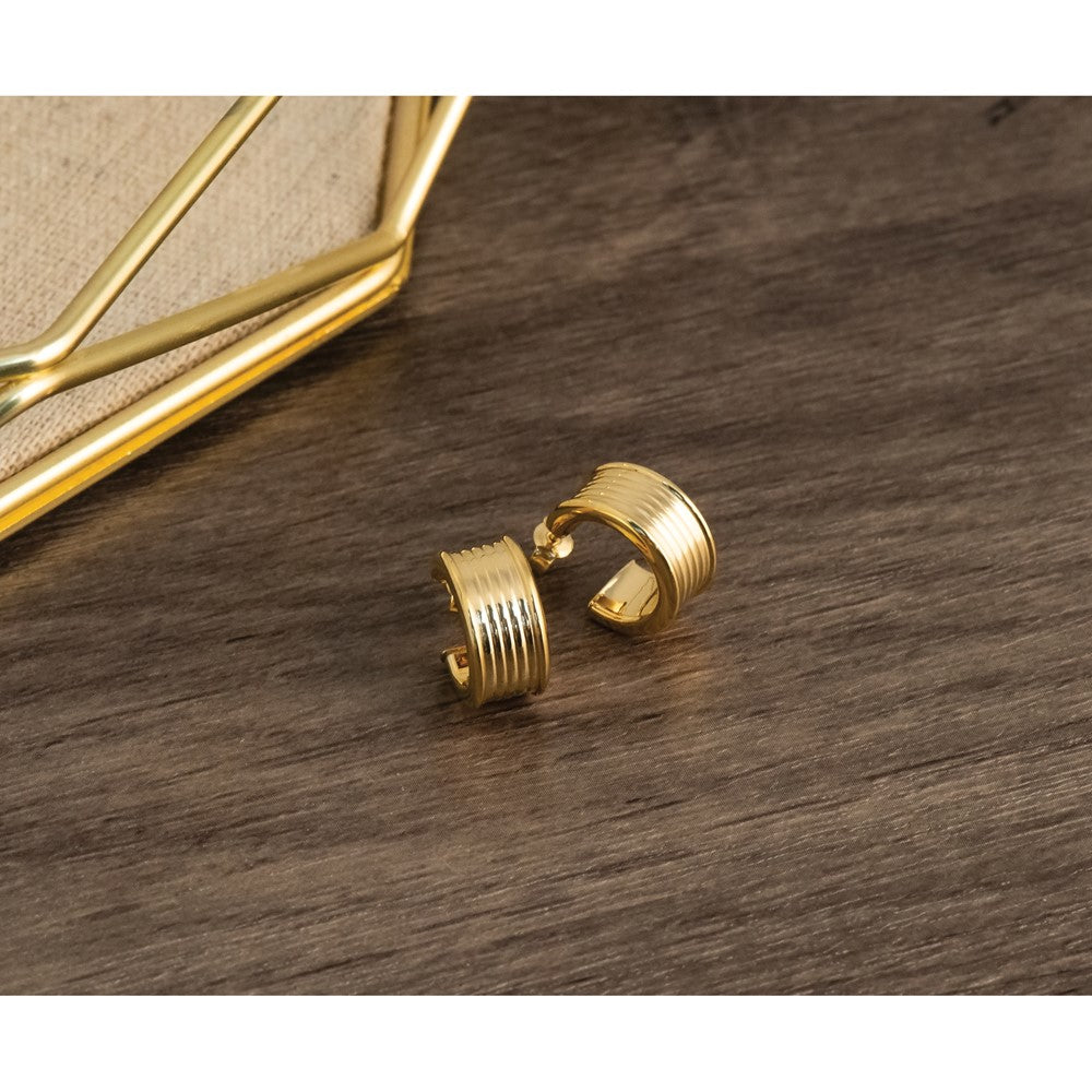 14k-yellow-gold-polished-and-grooved-j-hoop-post-earrings-le2419