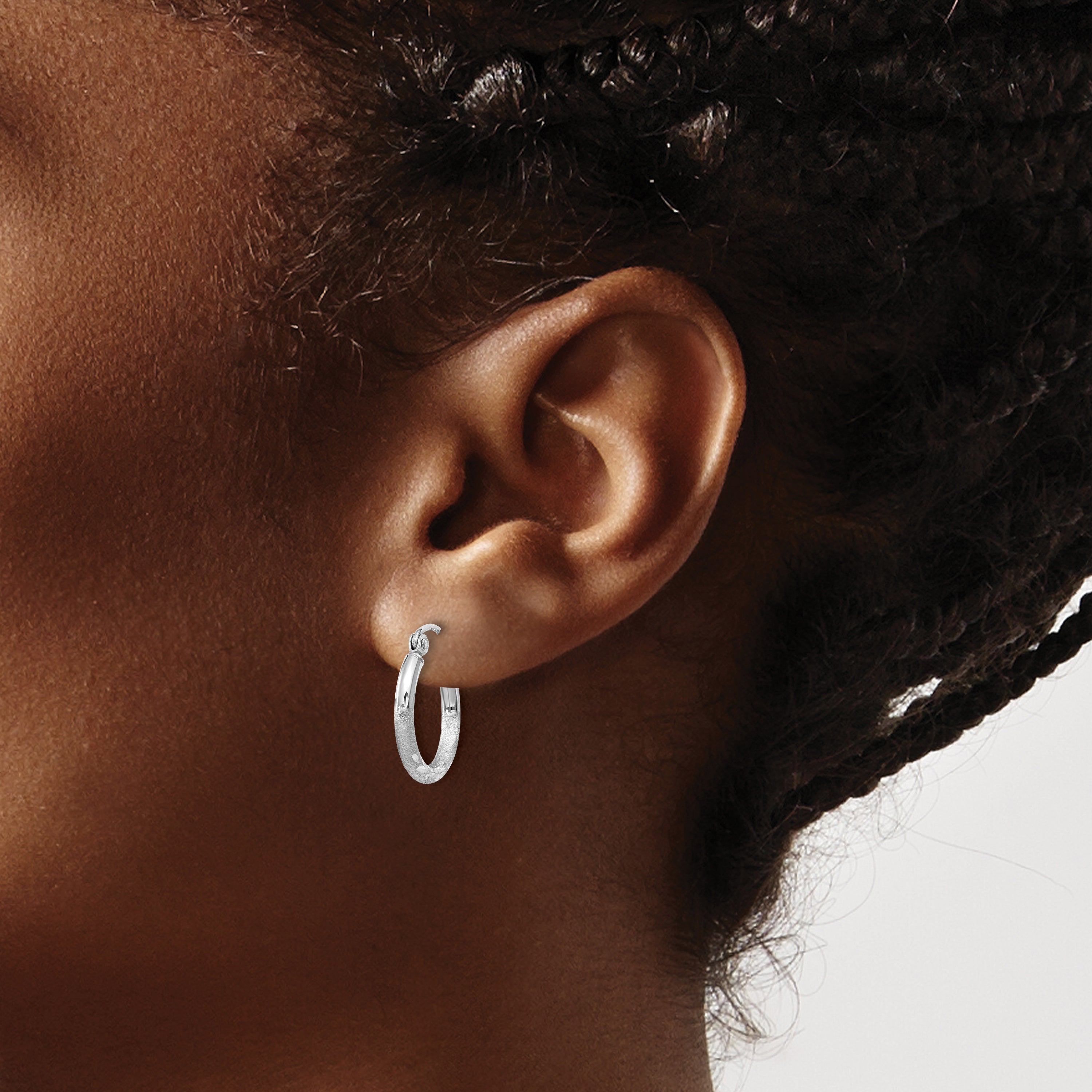 14K White Gold Satin And D/C 2mm Round Hoop Earrings