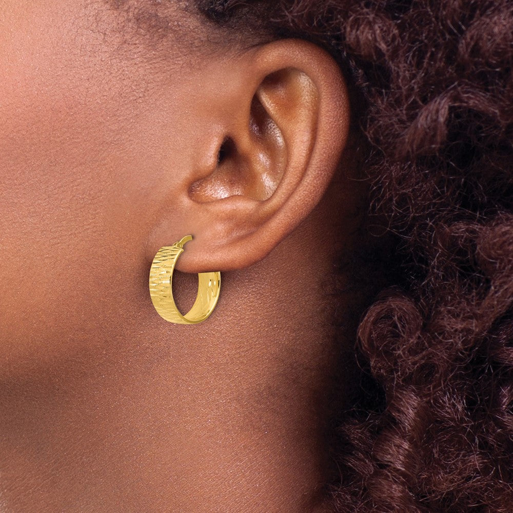 14K Yellow Gold Polished And Diamond Cut Round Hoop Earrings