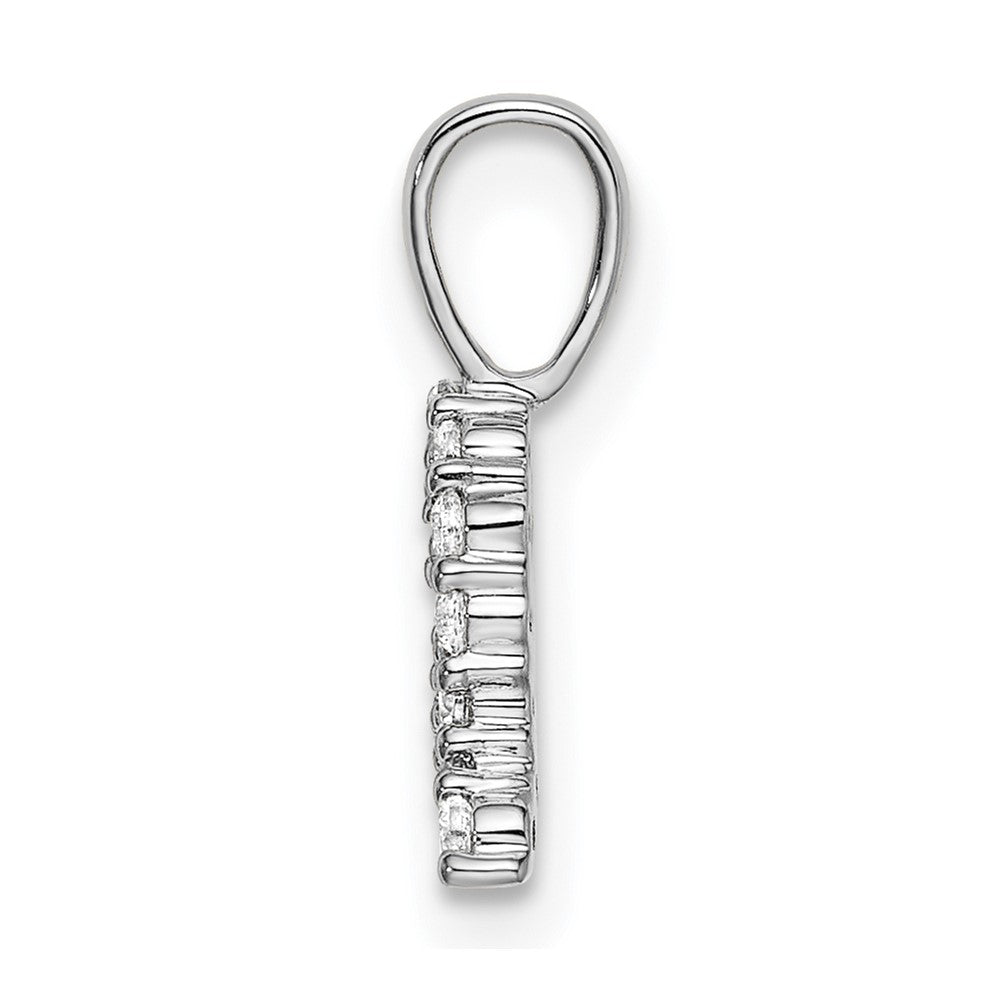 14k White Gold 1/6 Ct. Lab Grown Diamond VS/SI+ G+ Letter Q Initial Pendant