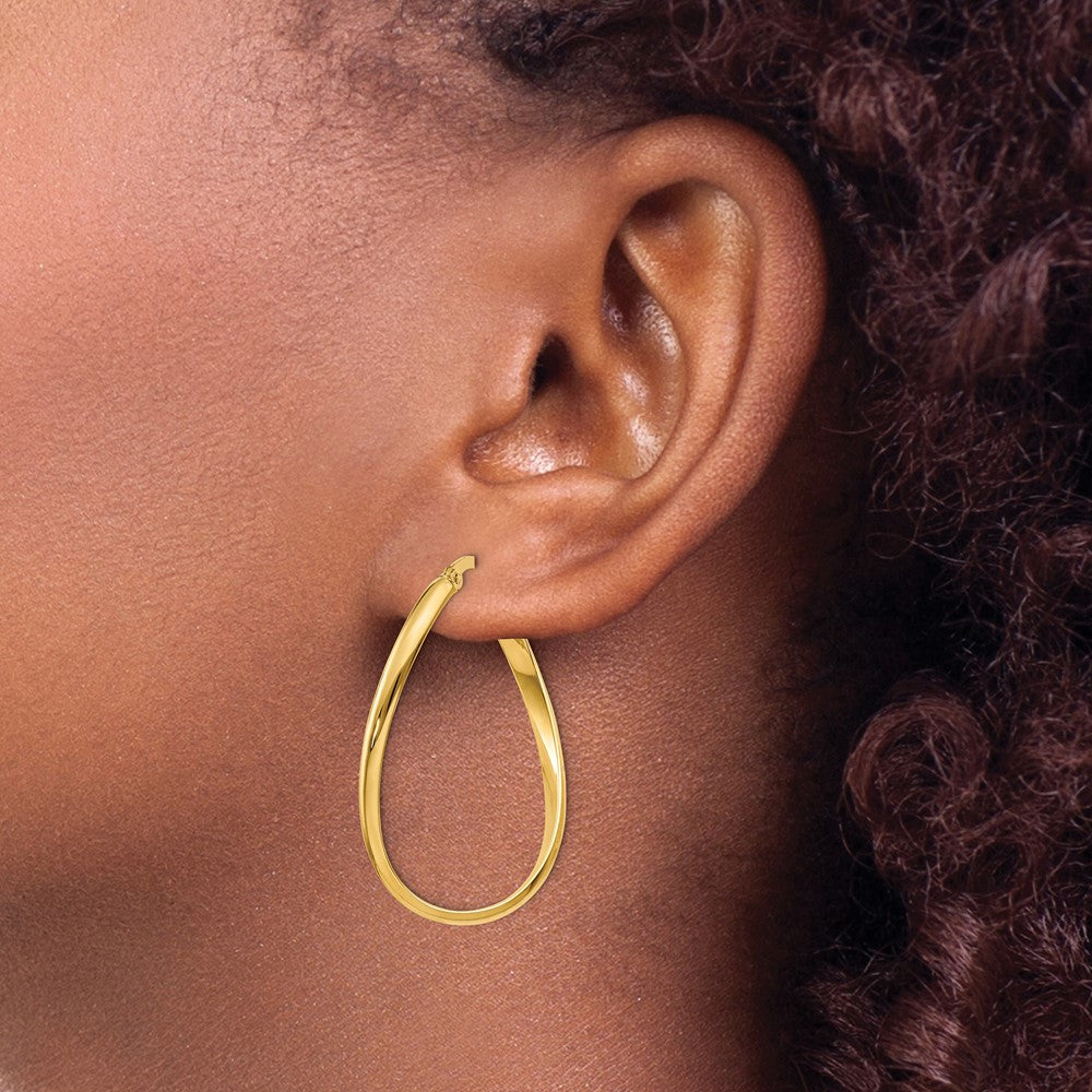 14K Yellow Gold 3mm Twisted Oval Hoop Earrings