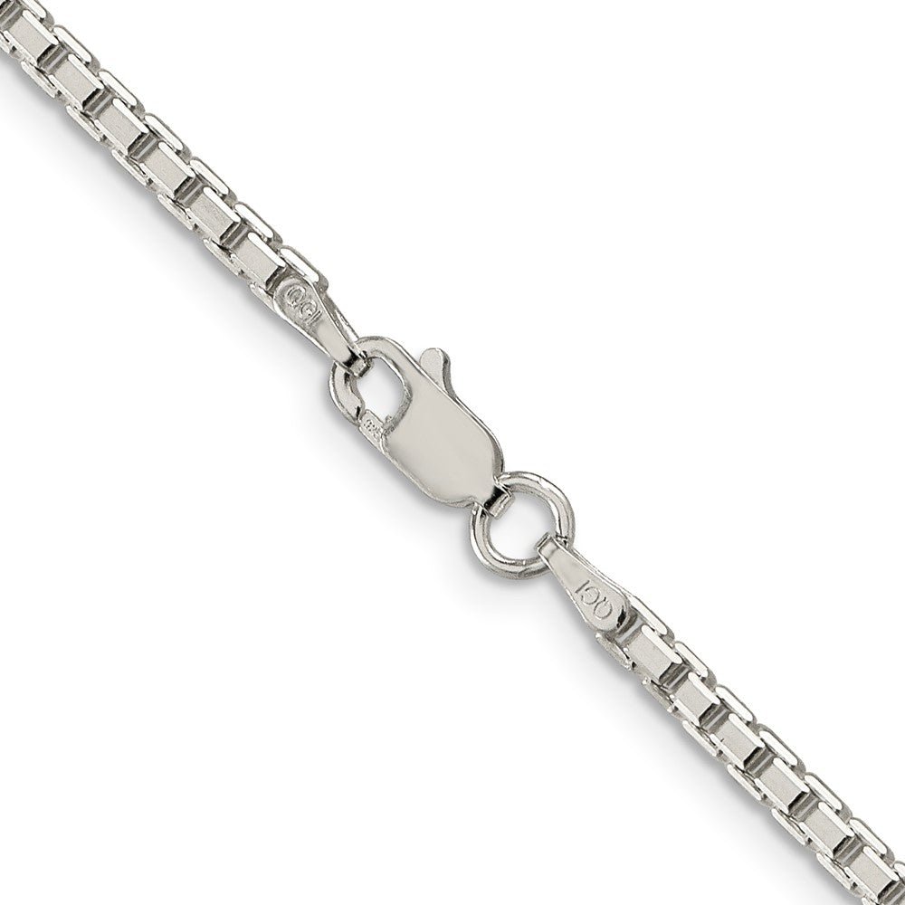 36 Inch Sterling Silver 2.5mm 8 Sided Diamond-Cut Box Chain Necklace