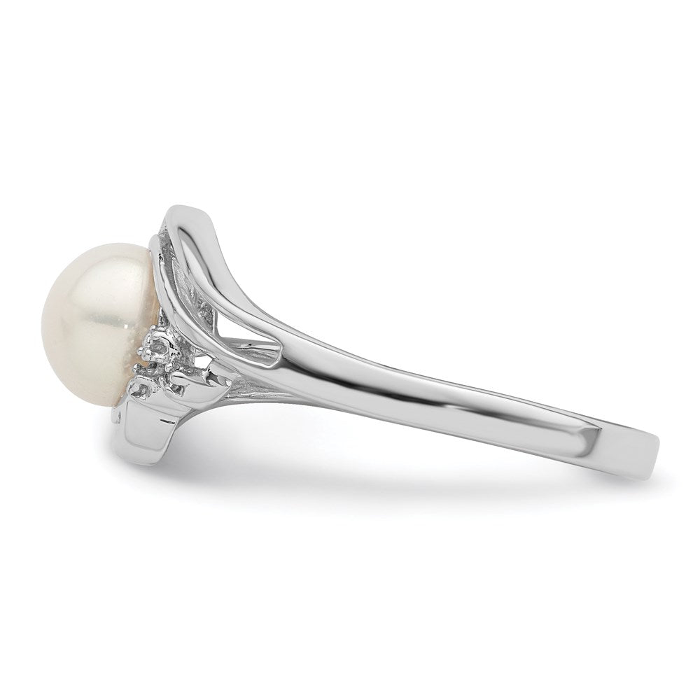 Sterling Silver Rhodium 6mm Fw Cultured Button Pearl & Diamond Ring