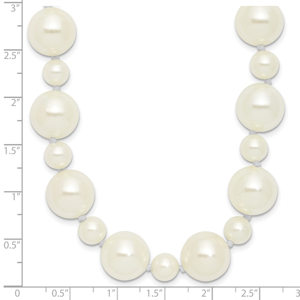 Fashion Majestik 7 And 12mm White Imitation Shell Pearl Hand-Knotted Slip-On Necklace