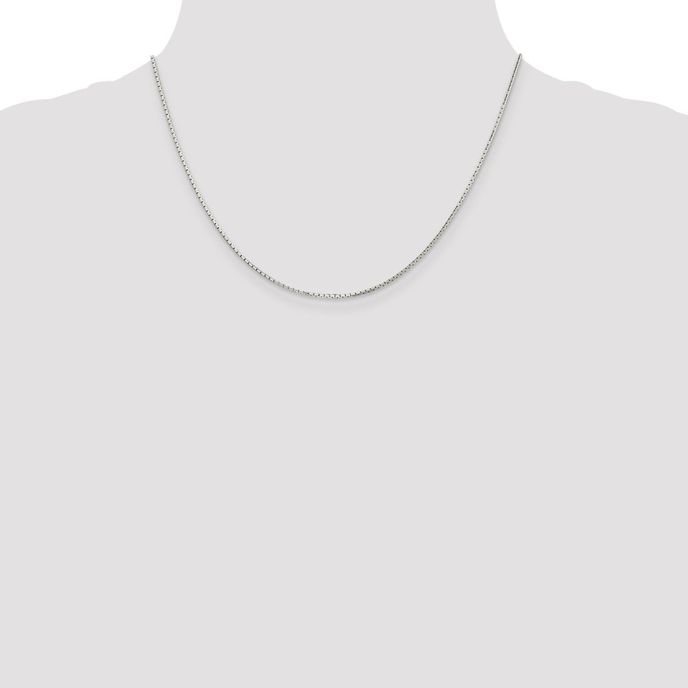 18 Inch Sterling Silver 1.2mm 8 Sided Diamond-Cut Mirror Box Chain Necklace