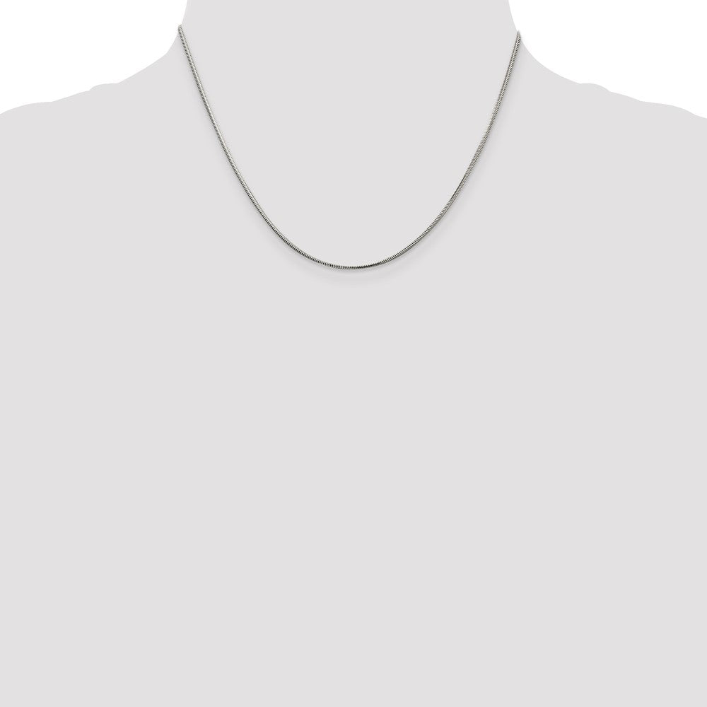 18 Inch Sterling Silver 1.5mm Diamond-Cut Flat Snake Chain Necklace