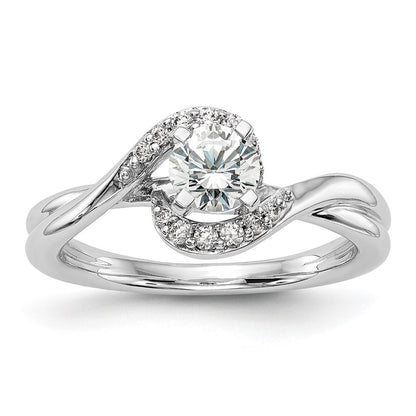 14kw Peg Set Simulated Diamond By Pass Engagement Ring