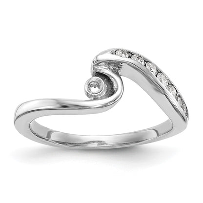 14kw Peg Set Simulated Diamond Engagement Ring