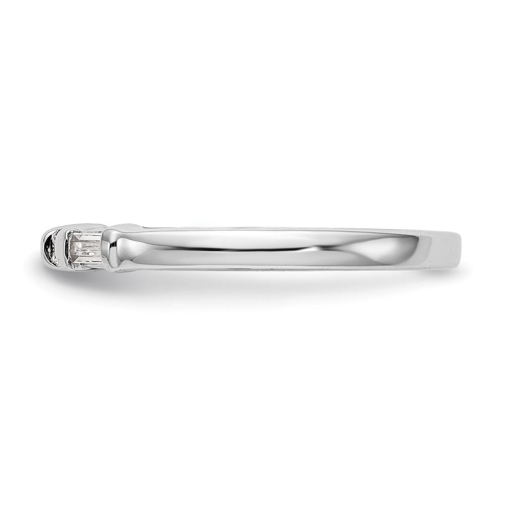 14K White Gold 1/4 Carat Round/Baguette Diamond Complete Wedding Band