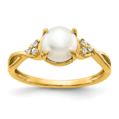 14K Yellow Gold FWC Pearl and Real Diamond Ring
