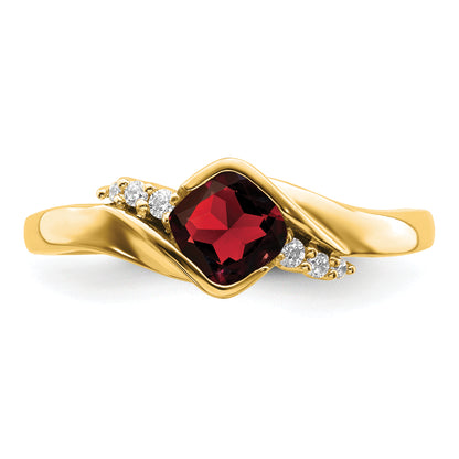 10K Yellow Gold Garnet And Diamond Ring