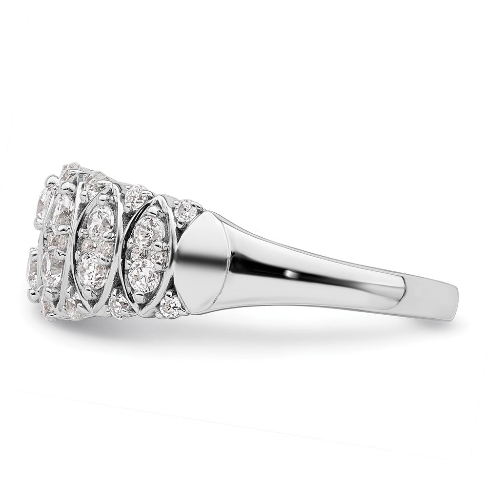 14K White Gold 3/4 Carat Complete Diamond Ring